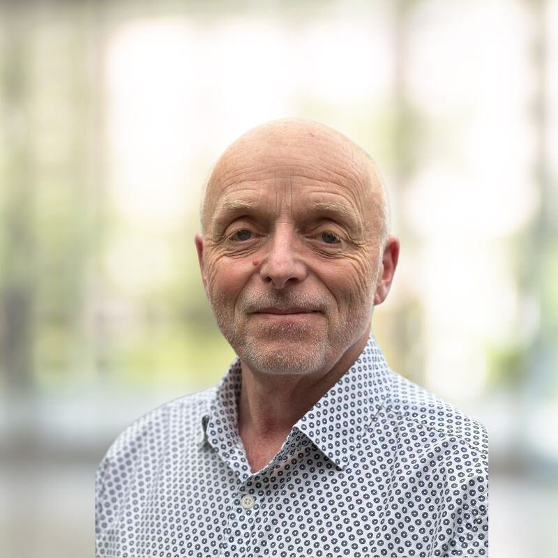 Dr Tim Rolfe Headshot