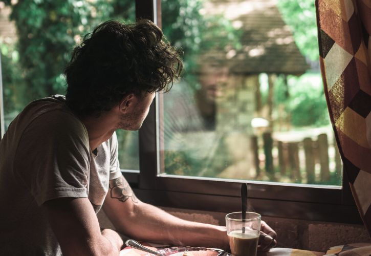 ragazzo-con-depressione
